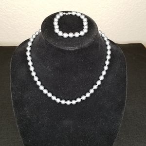 Freshwater Pearl Necklace & Bracelet Set